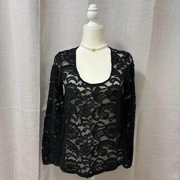 Express Womens Black Sheer Lace Top
Size Small Y2K 90s Whimsigoth Fairy Grunge - Picture 1 of 13